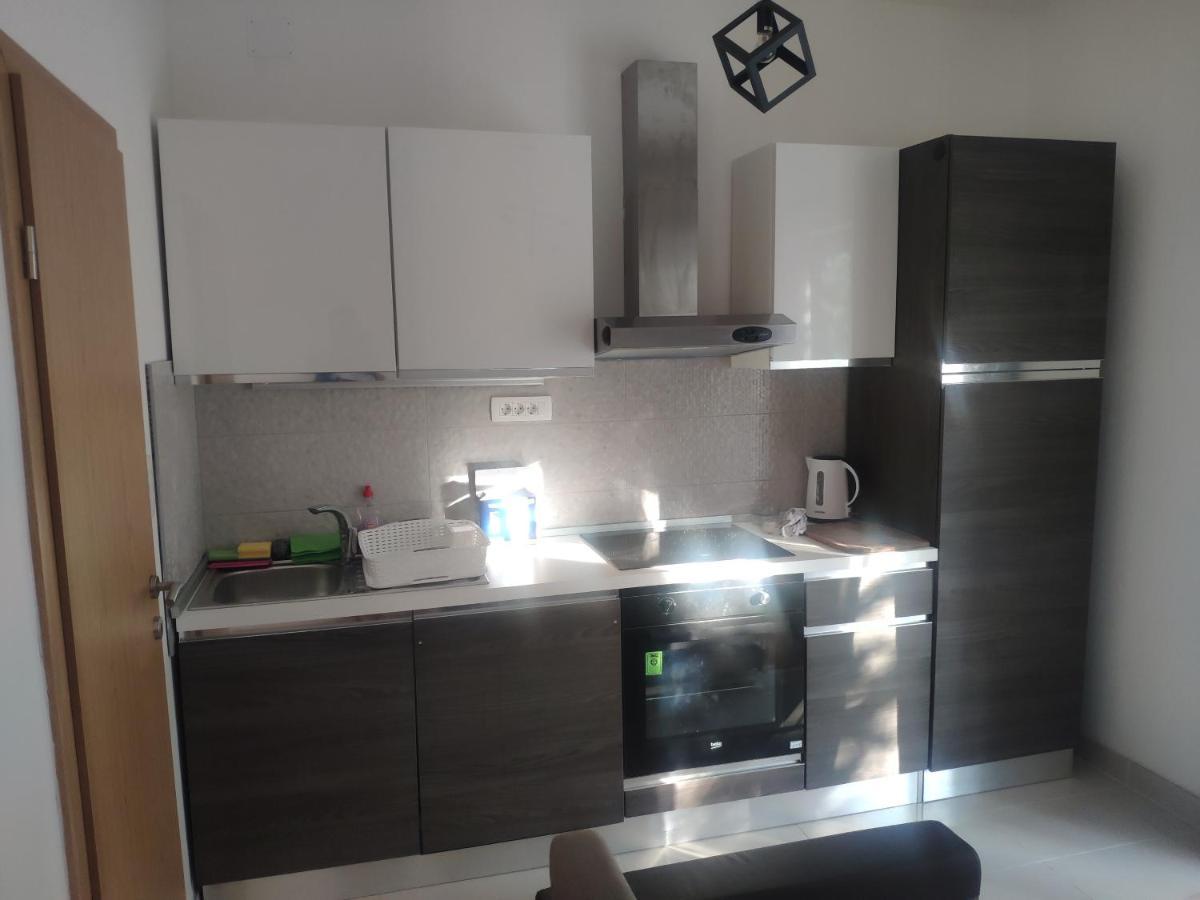 Apartment Tome Biograd Na Moru Luaran gambar