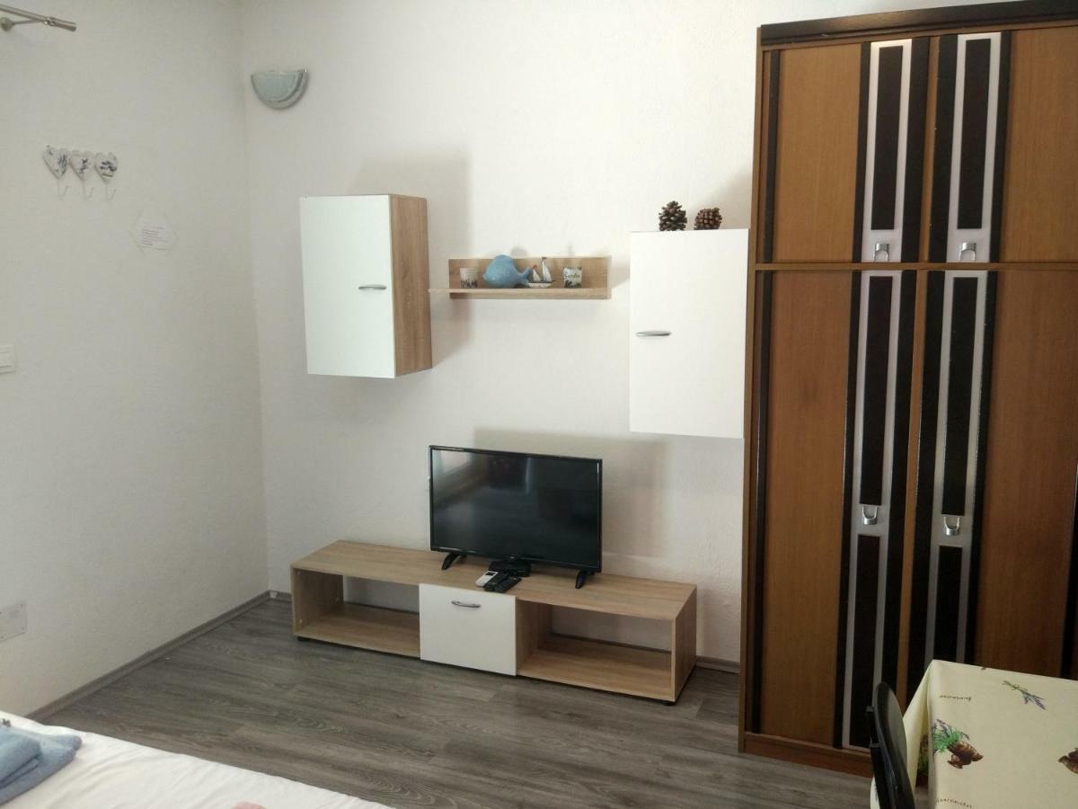 Apartment Tome Biograd Na Moru Luaran gambar